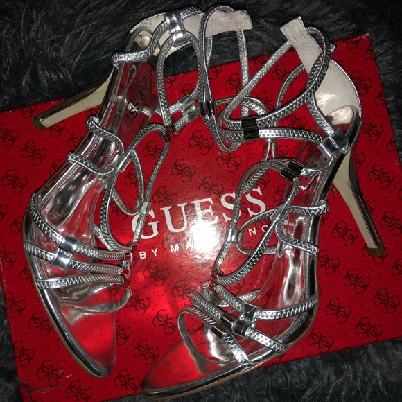Guess silver sandals, with 4” heel - Picture 3 of 5